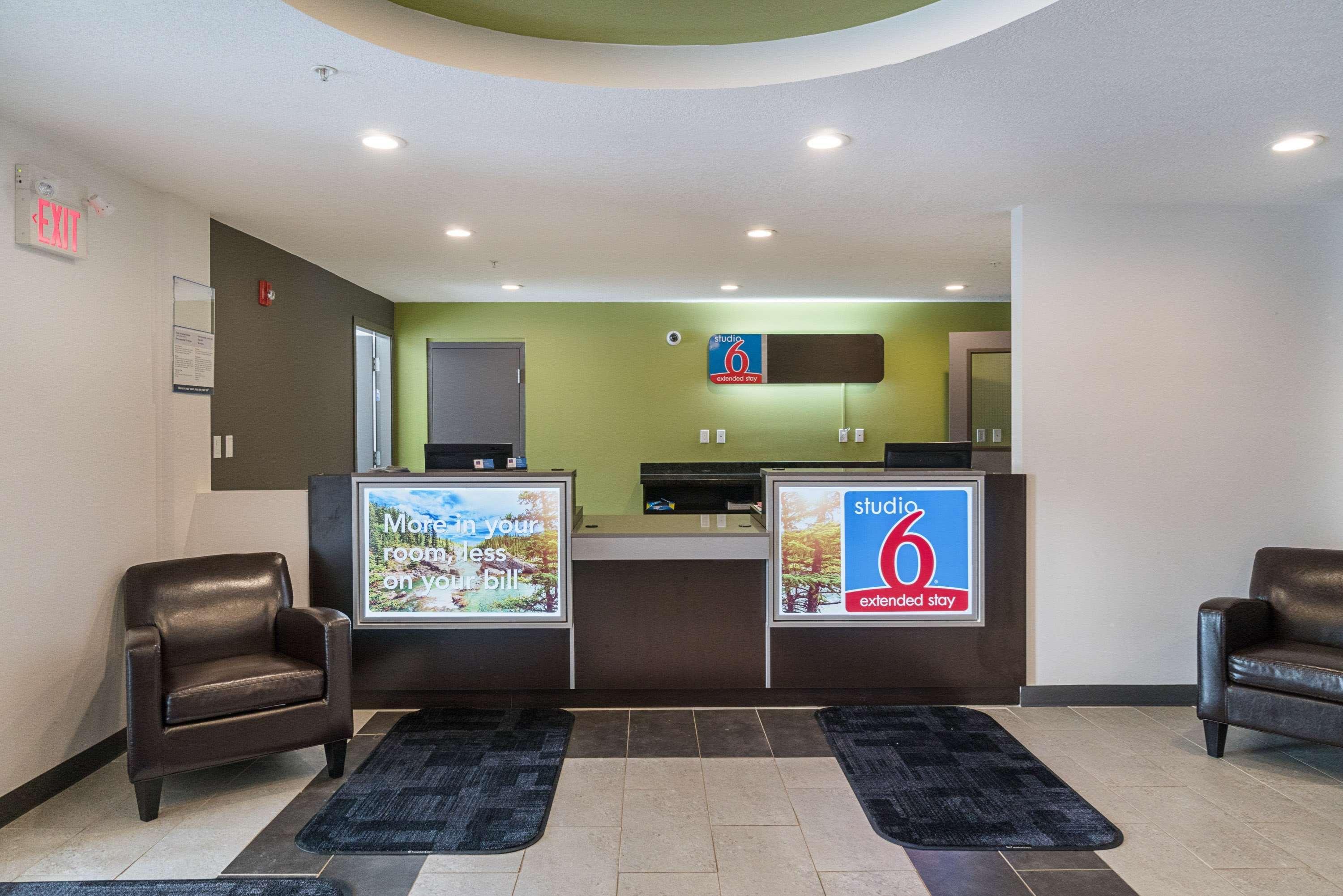Studio 6-Bruderheim, Ab Exteriér fotografie